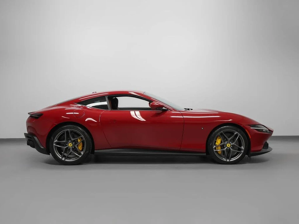 2023 Ferrari Roma - Image 8 of 31