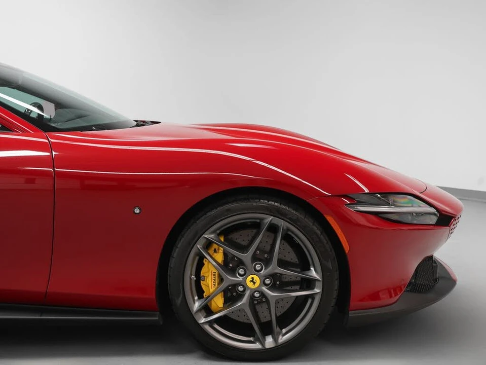 2023 Ferrari Roma - Image 11 of 31