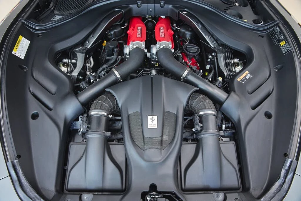 2023 Ferrari Roma - Image 13 of 31