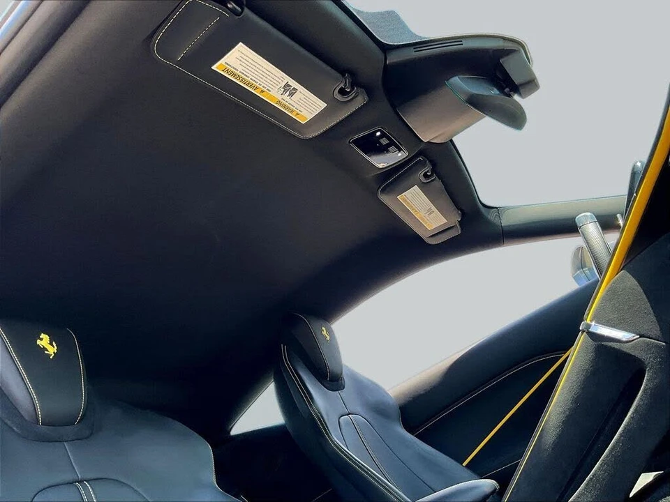 2023 Ferrari Roma - Image 29 of 31