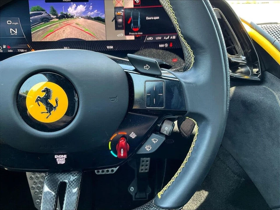 2023 Ferrari Roma - Image 15 of 31