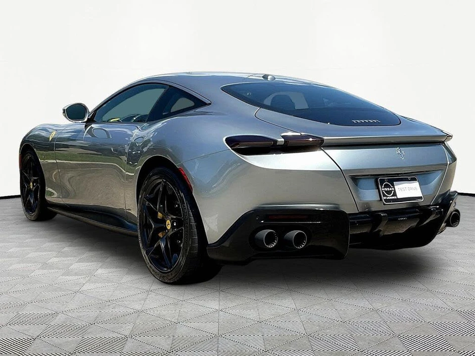 2023 Ferrari Roma - Image 8 of 31