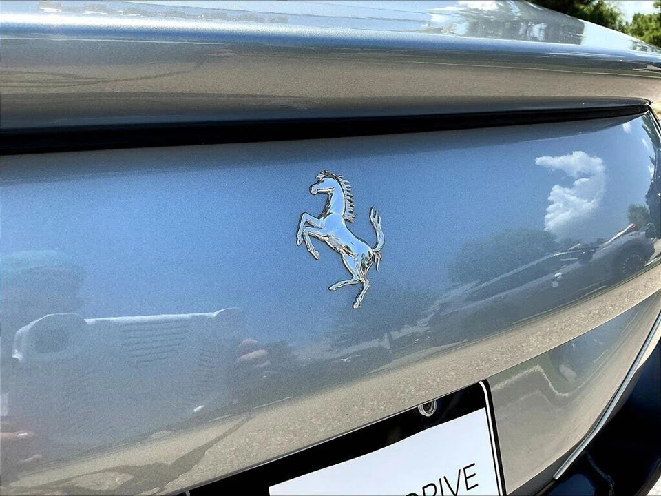 2023 Ferrari Roma - Image 27 of 31