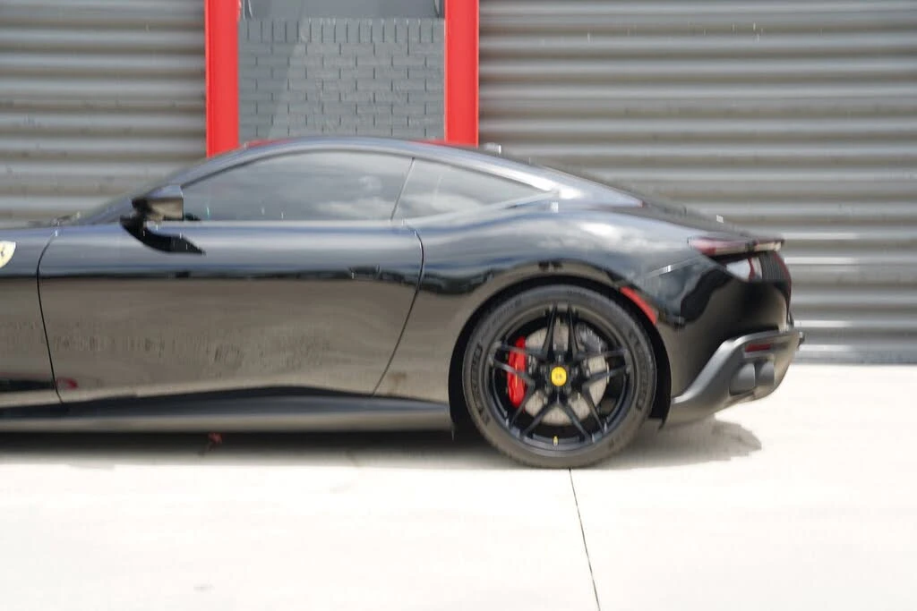 2023 Ferrari Roma - Image 10 of 31