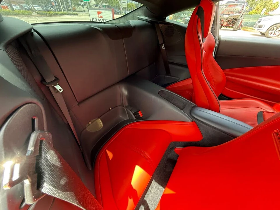 2023 Ferrari Roma - Image 21 of 31