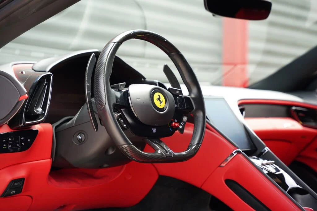2023 Ferrari Roma - Image 16 of 31