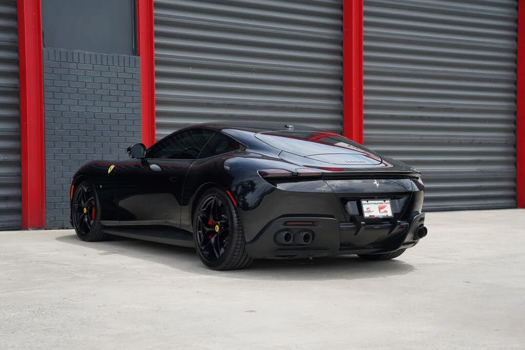 2023 Ferrari Roma - Image 13 of 31