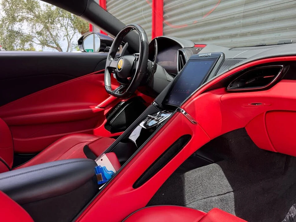 2023 Ferrari Roma - Image 23 of 31