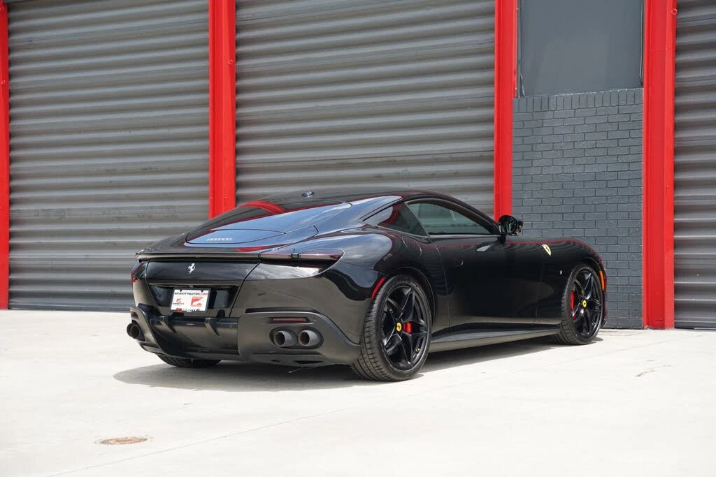 2023 Ferrari Roma - Image 11 of 31