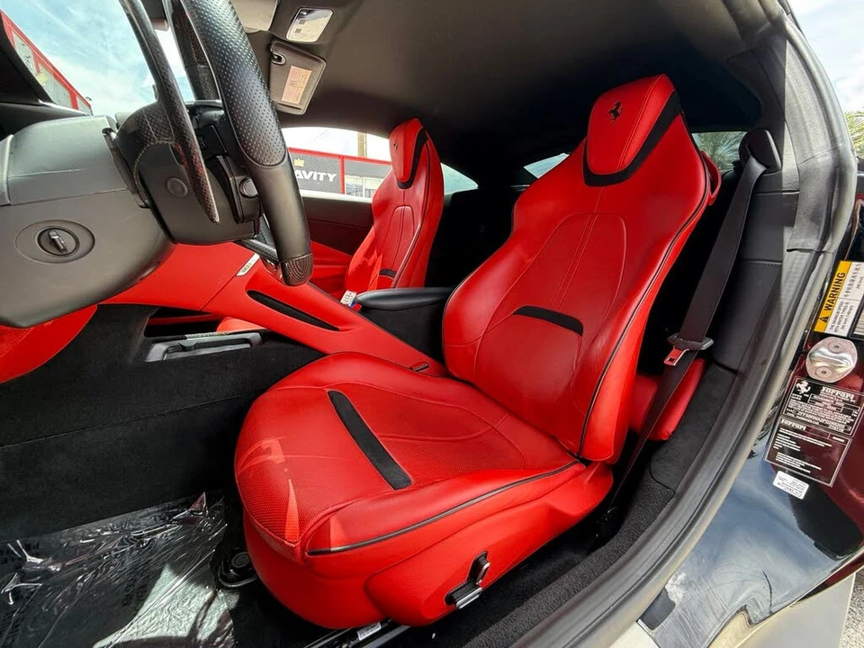2023 Ferrari Roma - Image 18 of 31