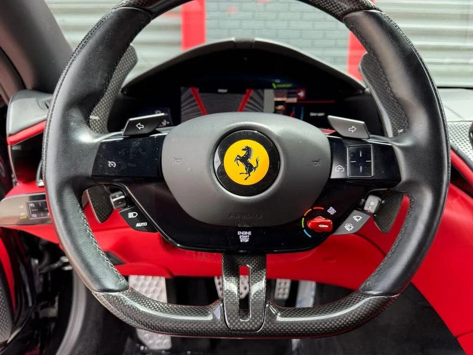 2023 Ferrari Roma - Image 25 of 31