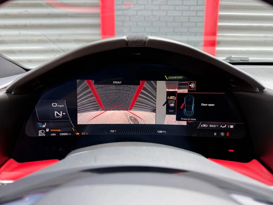2023 Ferrari Roma - Image 28 of 31