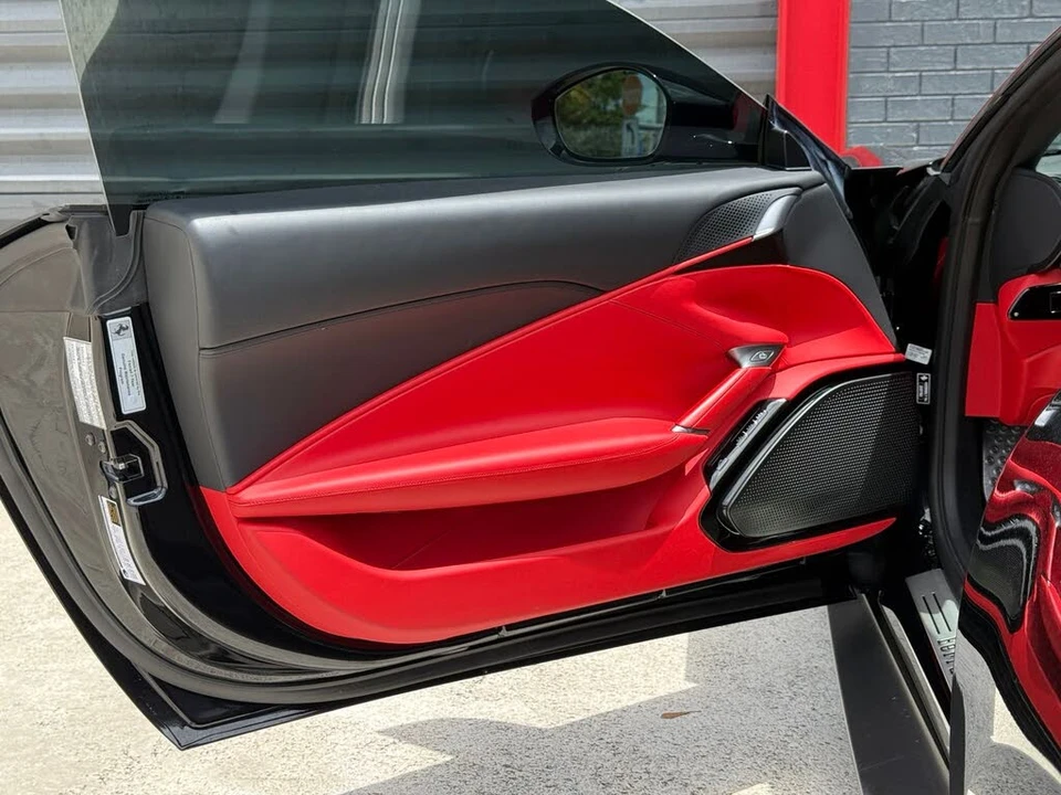 2023 Ferrari Roma - Image 17 of 31