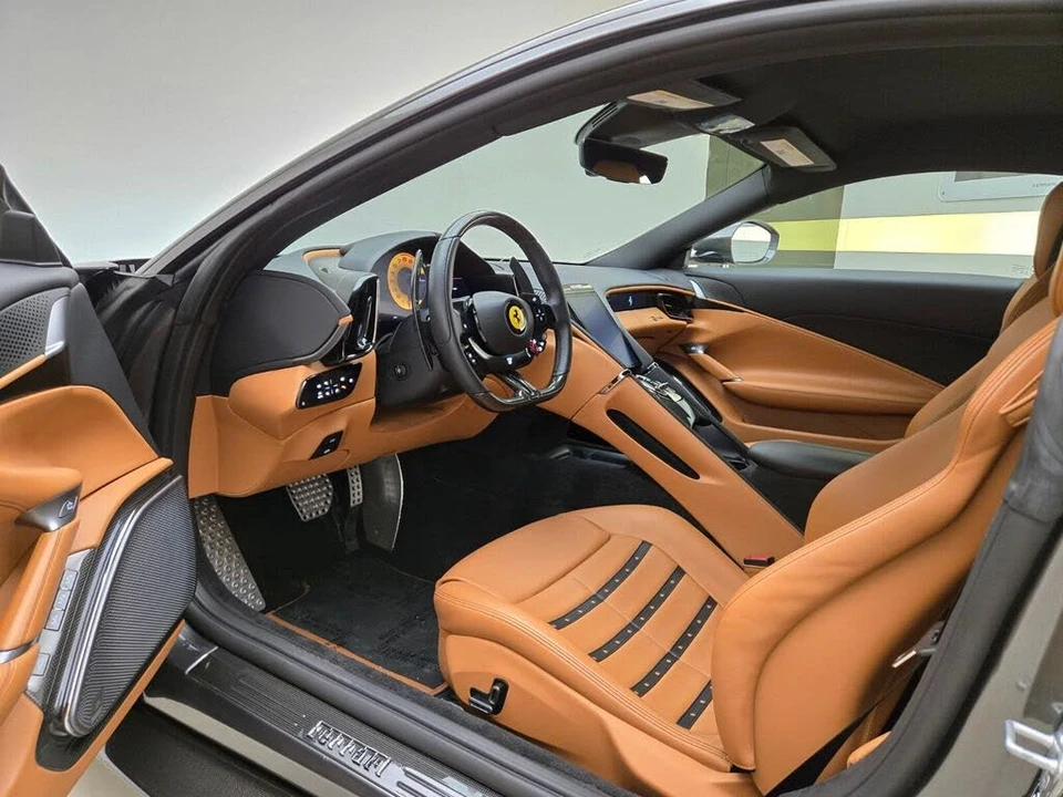2023 Ferrari Roma - Image 17 of 31