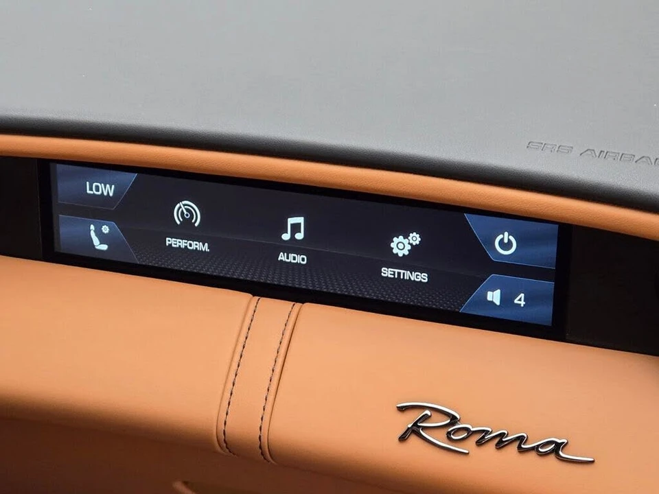 2023 Ferrari Roma - Image 28 of 31