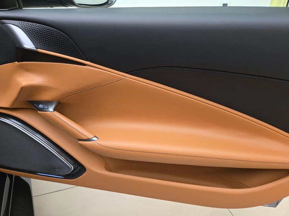 2023 Ferrari Roma - Image 29 of 31