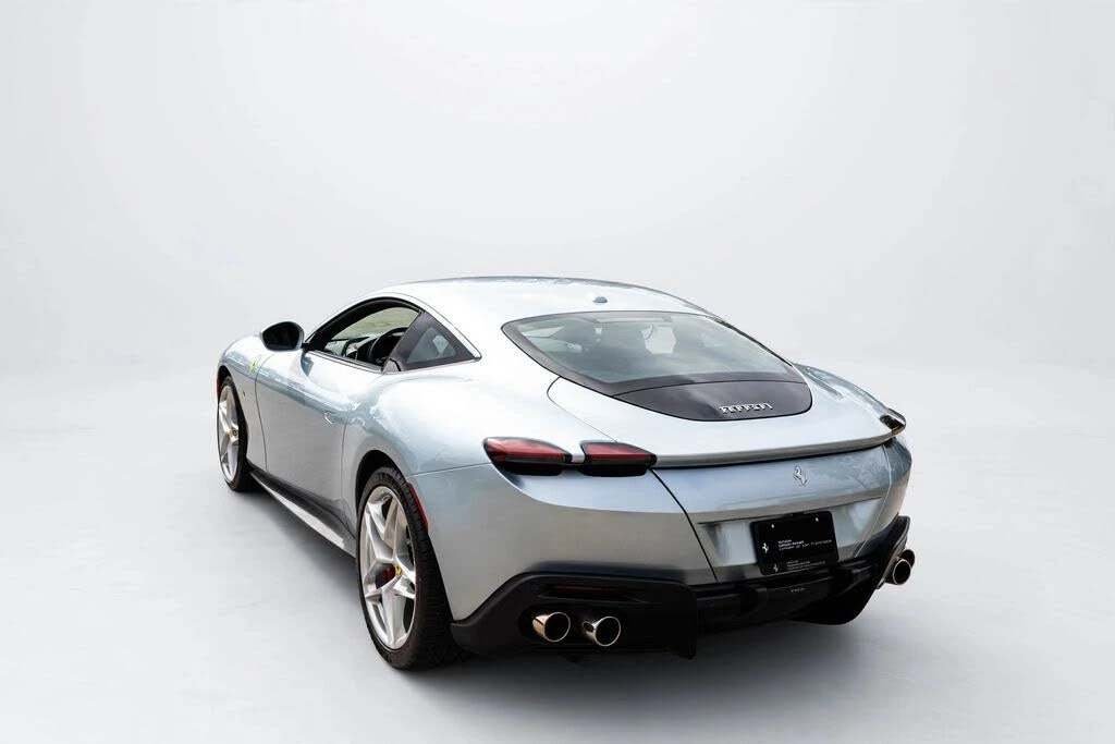 2023 Ferrari Roma - Image 24 of 31