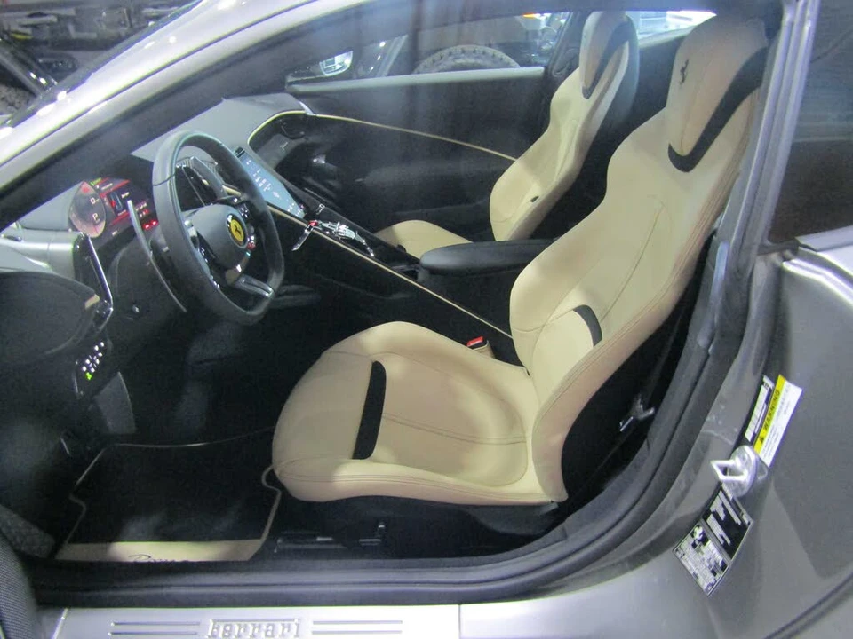 2023 Ferrari Roma - Image 10 of 19