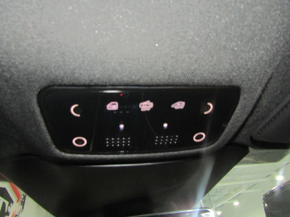 2023 Ferrari Roma - Image 15 of 19