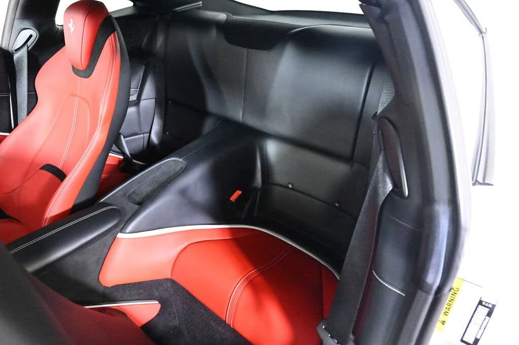 2023 Ferrari Roma - Image 19 of 28
