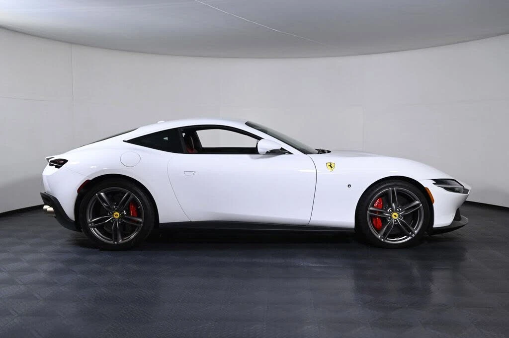 2023 Ferrari Roma - Image 10 of 28