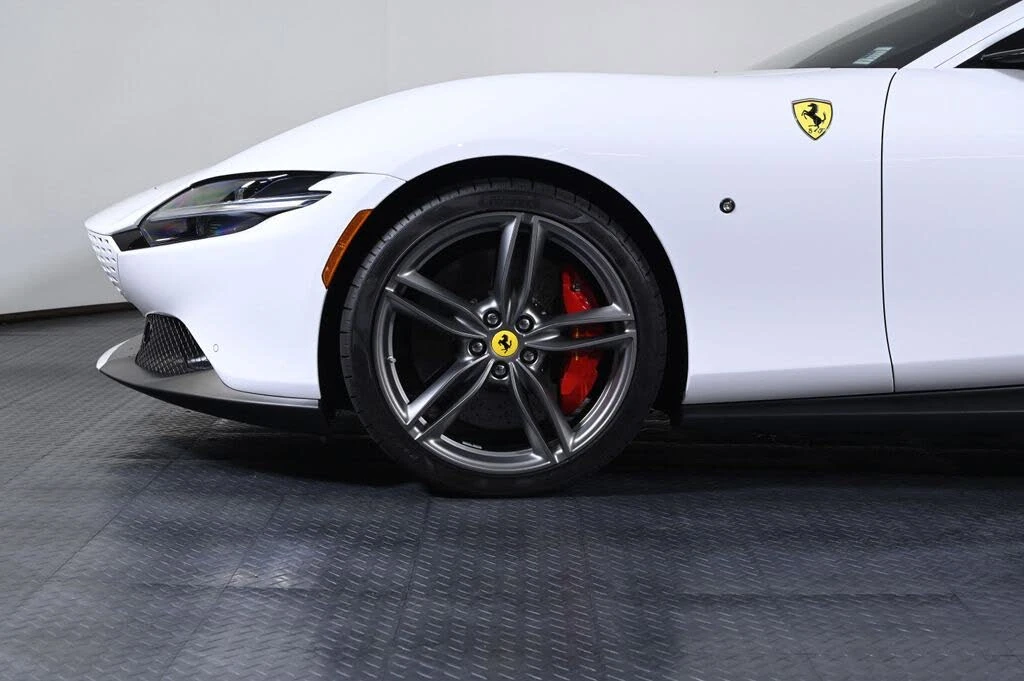 2023 Ferrari Roma - Image 27 of 28
