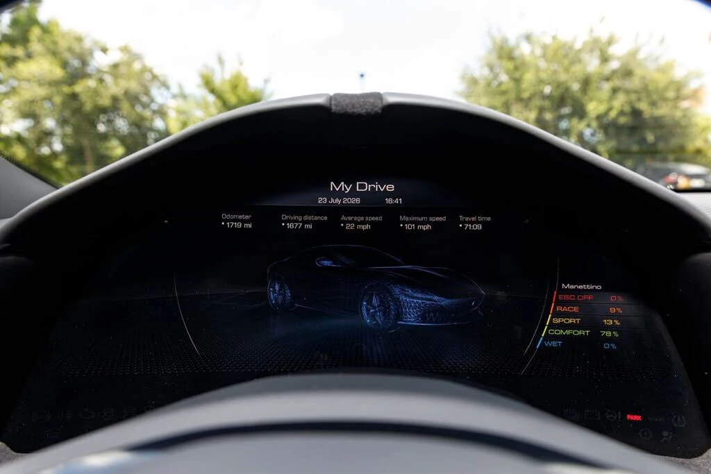 2023 Ferrari Roma - Image 30 of 31