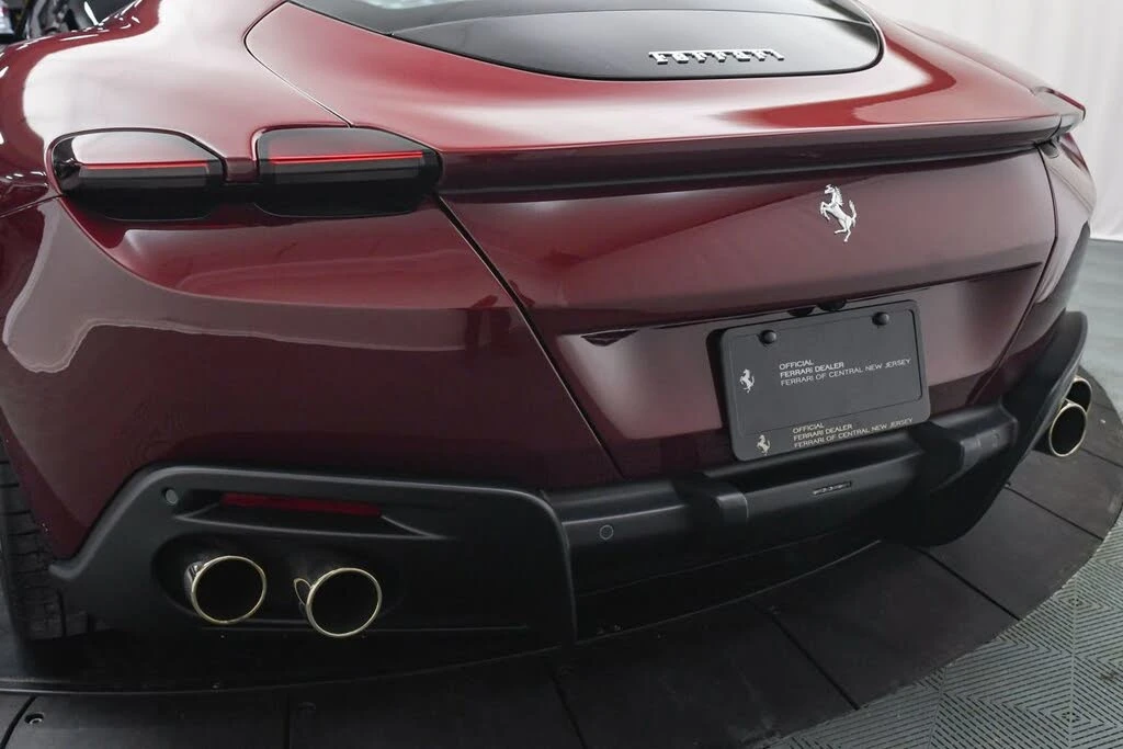 2023 Ferrari Roma - Image 22 of 31
