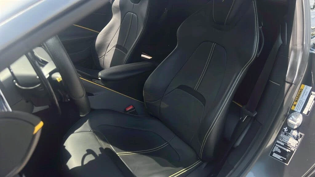 2023 Ferrari Roma - Image 16 of 31