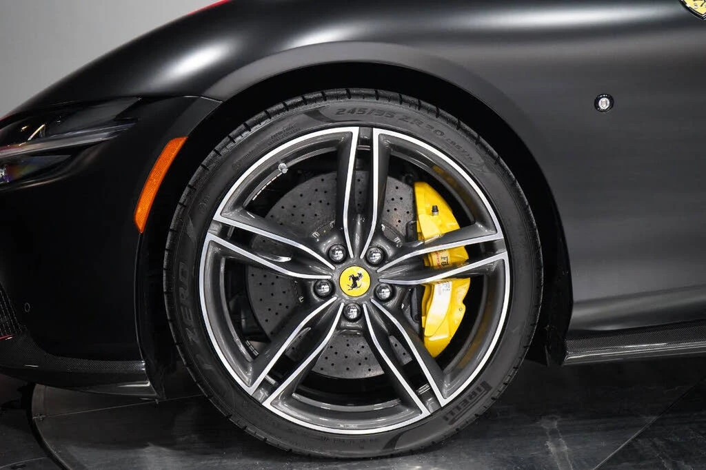 2023 Ferrari Roma - Image 24 of 31