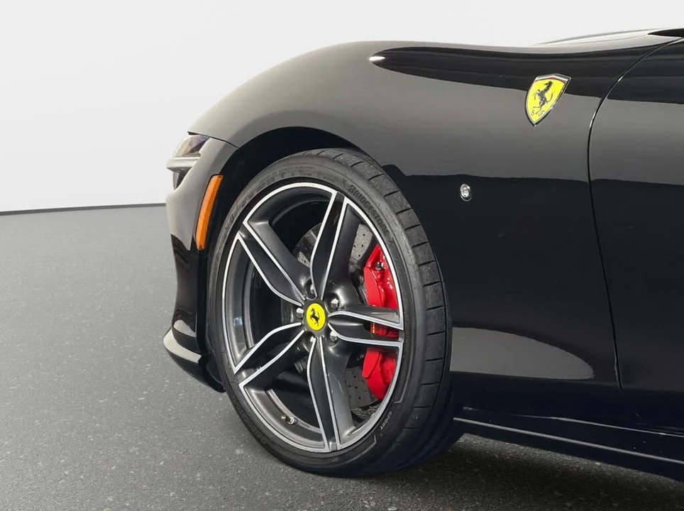 2023 Ferrari Roma - Image 11 of 31