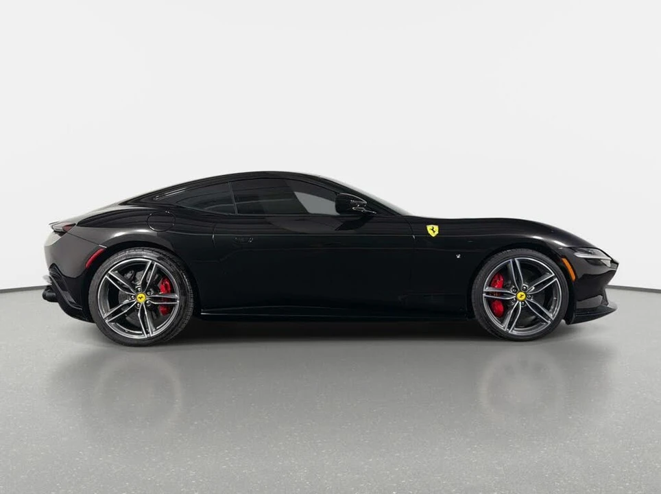 2023 Ferrari Roma - Image 2 of 31
