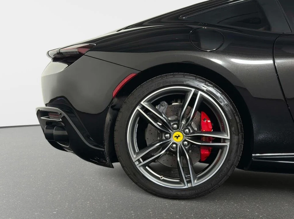 2023 Ferrari Roma - Image 5 of 31