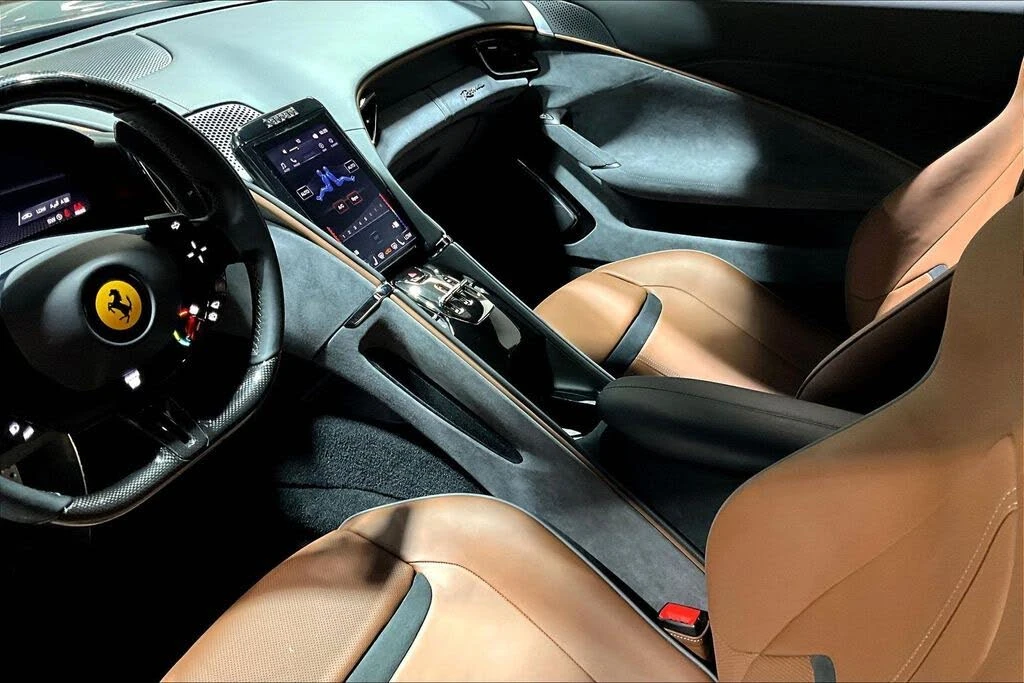2023 Ferrari Roma - Image 16 of 31