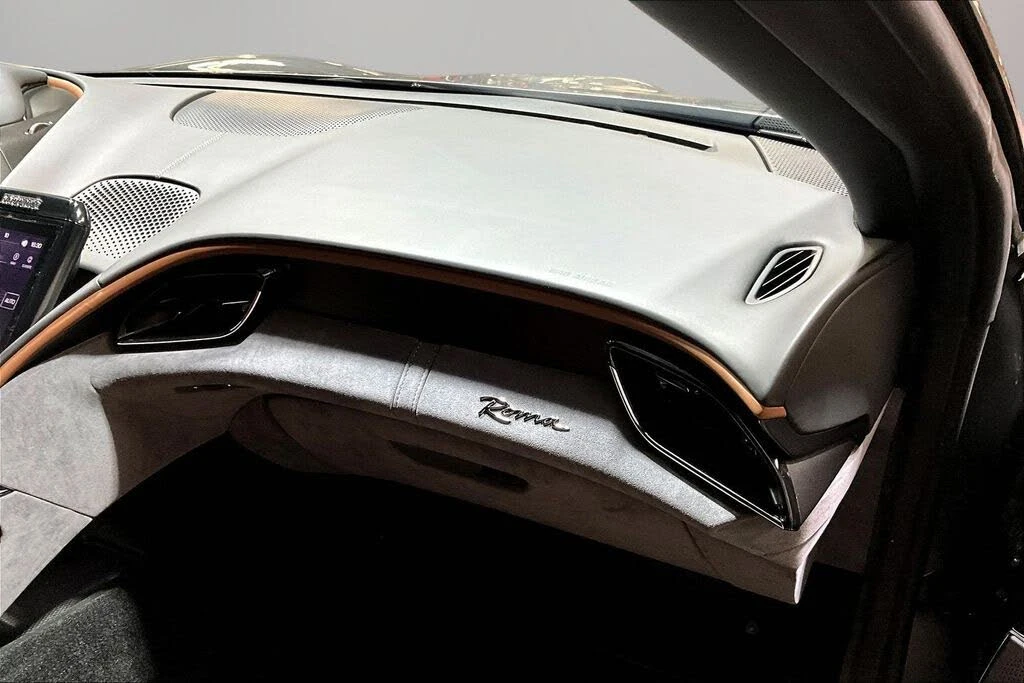 2023 Ferrari Roma - Image 23 of 31