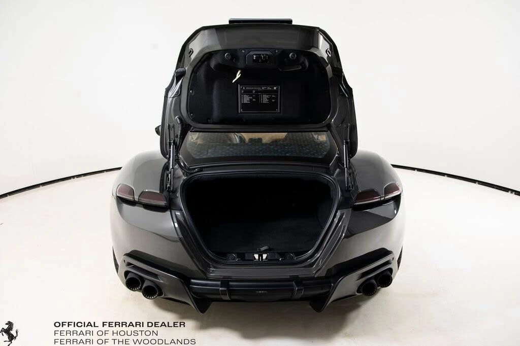 2023 Ferrari Roma - Image 29 of 31