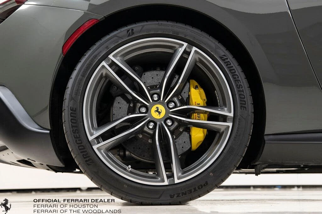 2023 Ferrari Roma - Image 18 of 31