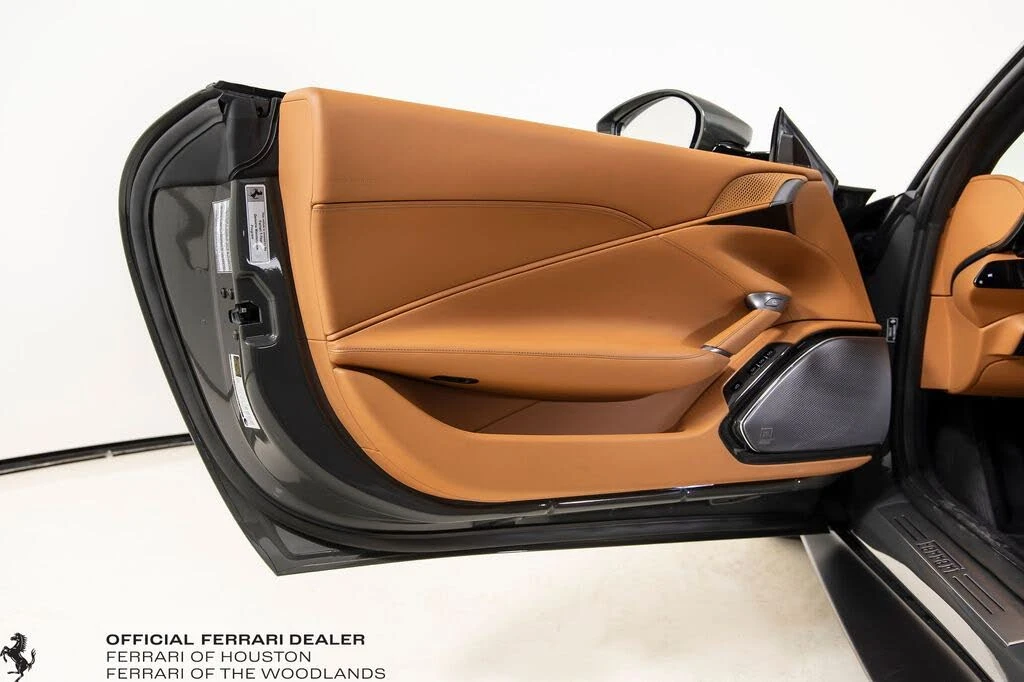 2023 Ferrari Roma - Image 20 of 31
