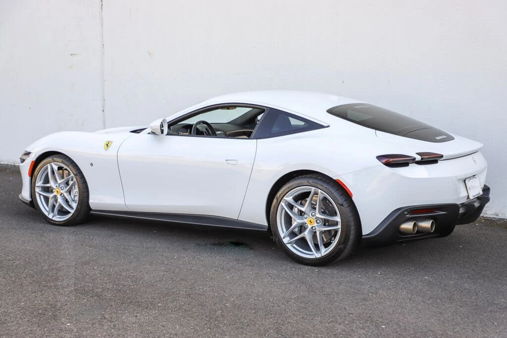 2023 Ferrari Roma - Image 9 of 31
