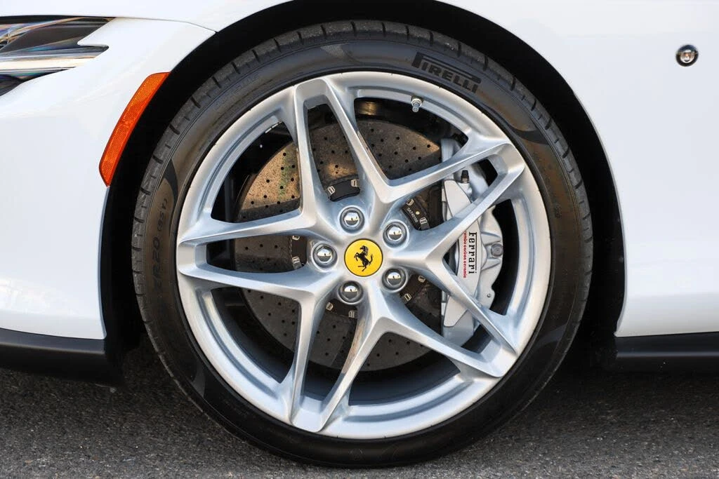 2023 Ferrari Roma - Image 20 of 31