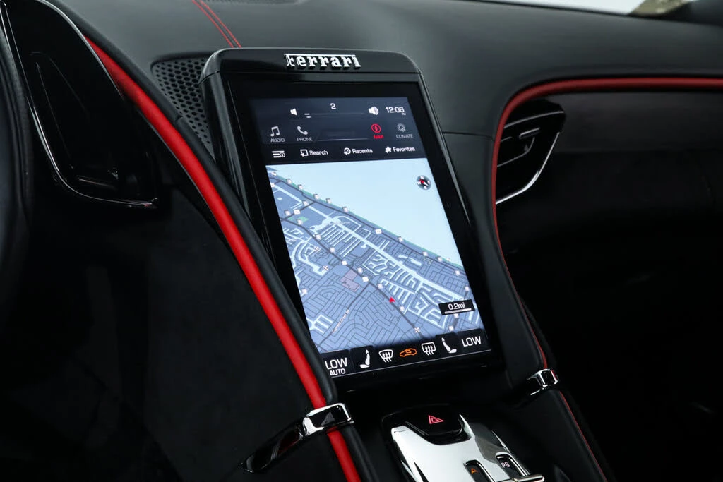 2023 Ferrari Roma - Image 29 of 31