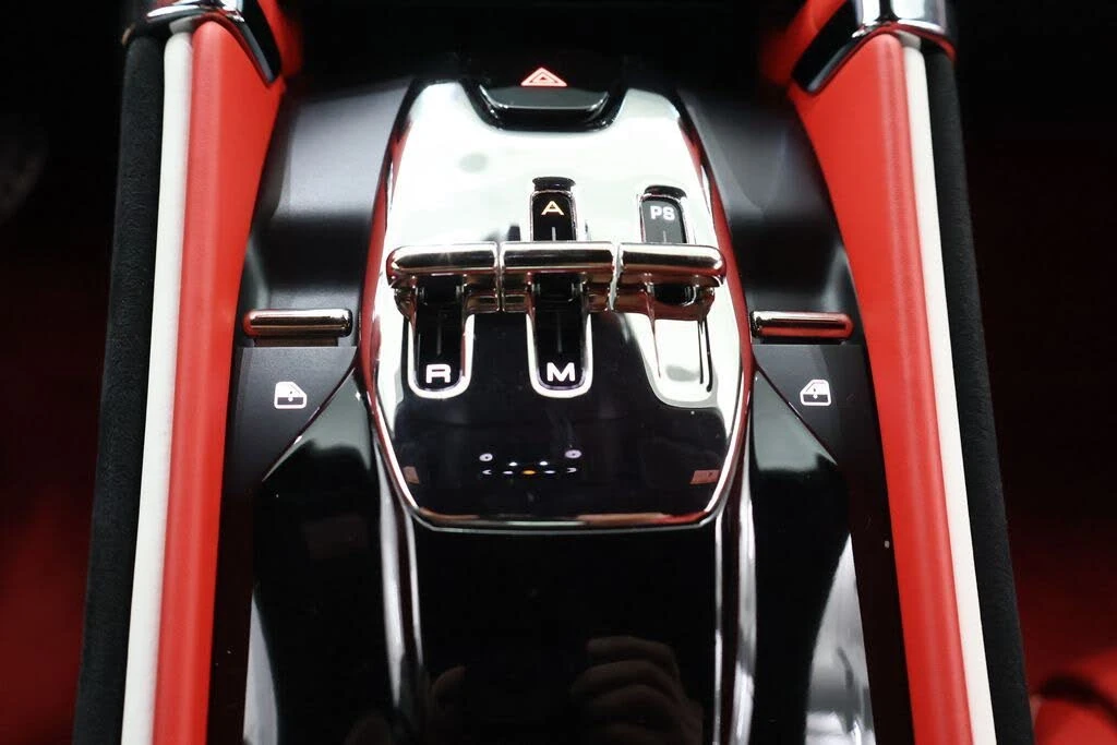 2023 Ferrari Roma - Image 27 of 30