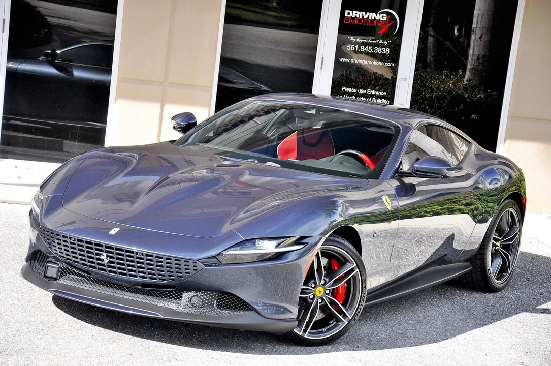 2023 Ferrari Roma - Image 14 of 21