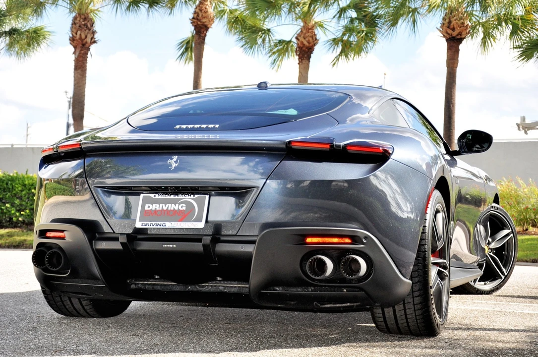 2023 Ferrari Roma - Image 18 of 21