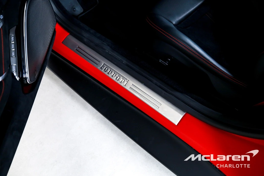 2023 Ferrari Roma - Image 17 of 21