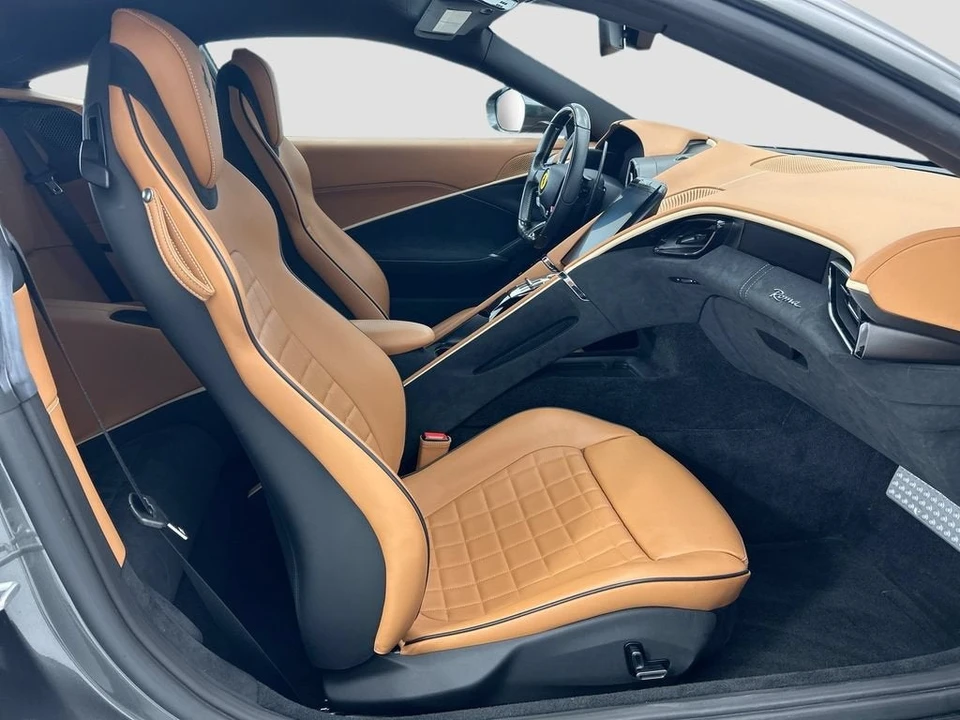 2023 Ferrari Roma - Image 19 of 31