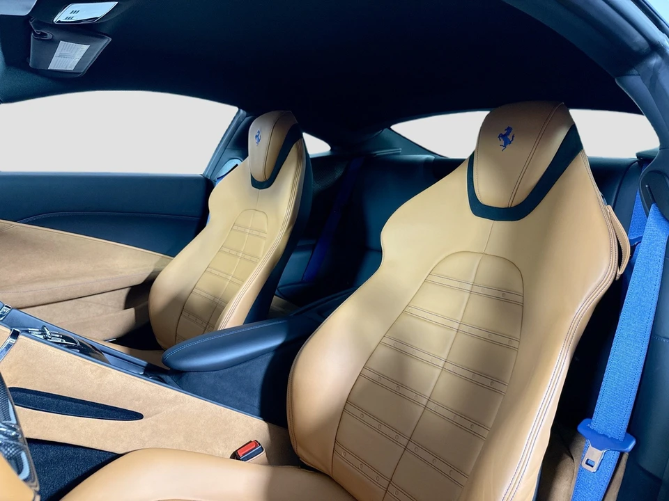 2023 Ferrari Roma - Image 18 of 29