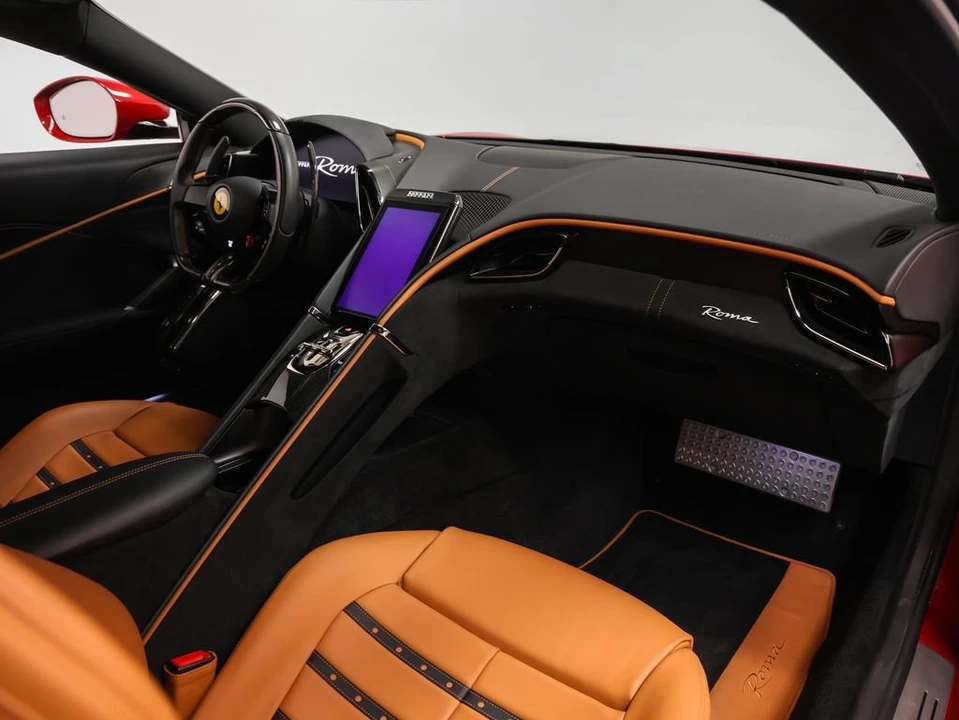 2023 Ferrari Roma - Image 28 of 31