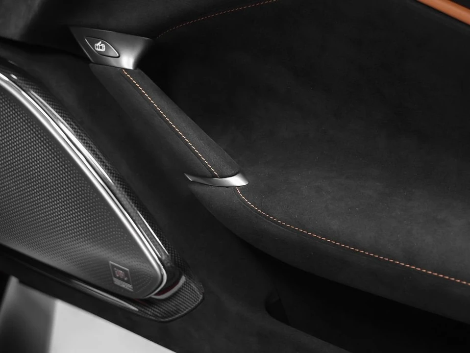 2023 Ferrari Roma - Image 31 of 31