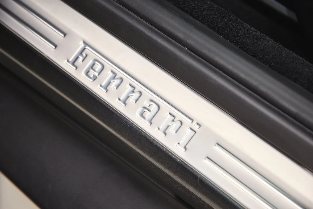 2023 Ferrari Roma - Image 30 of 31